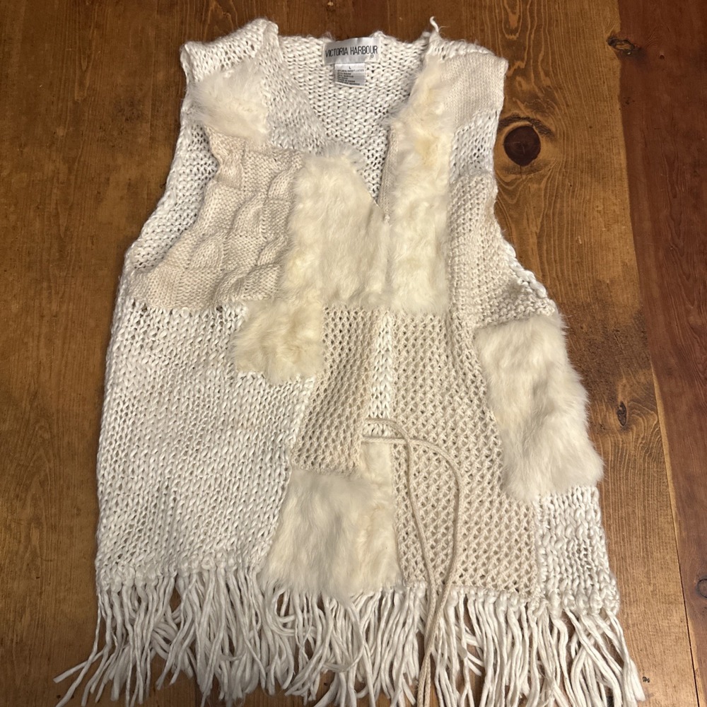 Victoria Harbour Women's Rabbit Sweater Vest Top Size‎ Large